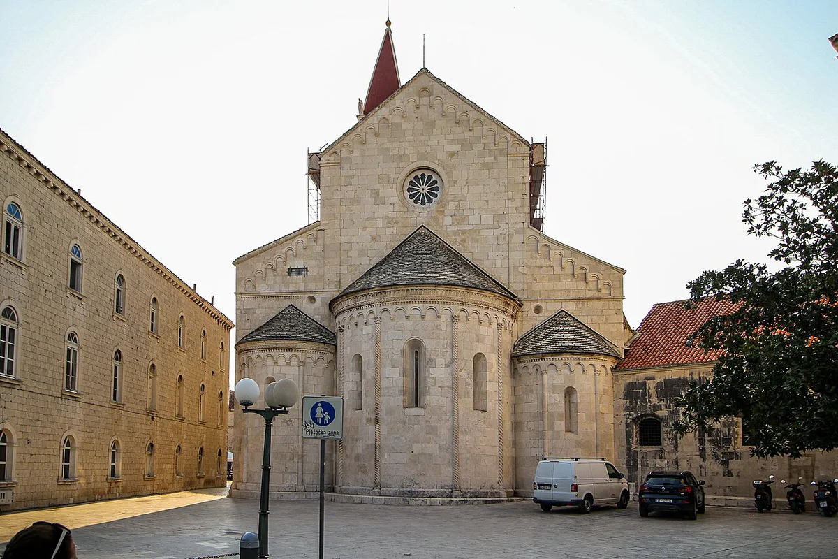 Stone bell tower of Trogir Cathedral above the medieval town near Split — 1