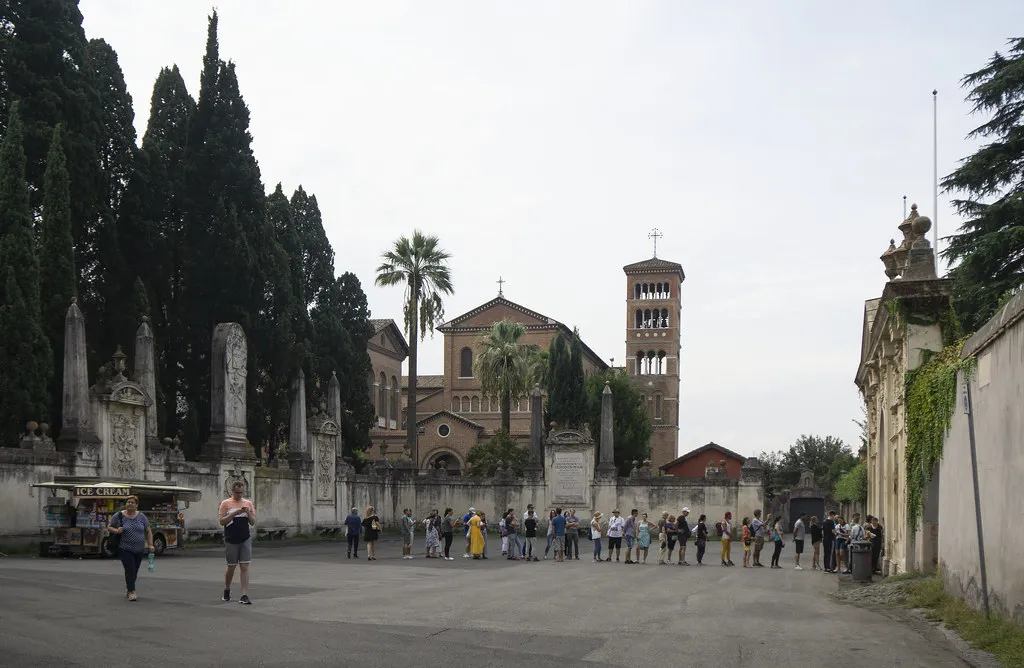 Peer Through the Aventine Keyhole in Rome